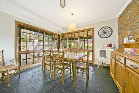 Vineyard Cottage BnB - Accommodation QLD 4