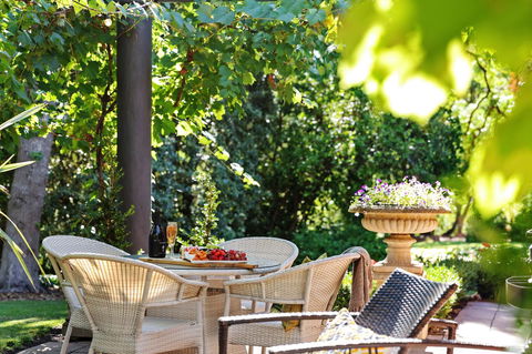 Adelaide Hills Retreats - Accommodation QLD 10