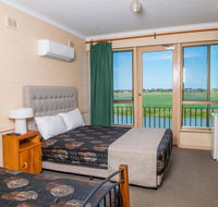 Tailem Bend Riverside Hotel - Accommodation QLD