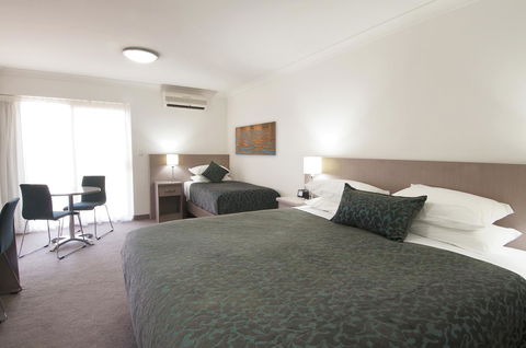 Loxton Community Hotel Motel - Accommodation QLD 8