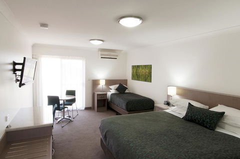 Loxton Community Hotel Motel - Accommodation QLD 12
