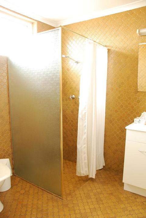 Adelaide Road Motor Lodge - Accommodation QLD 35