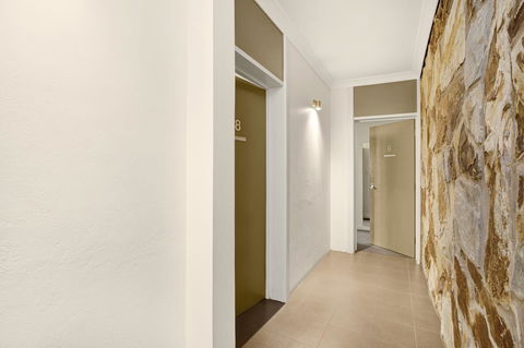 Adelaide Road Motor Lodge - Accommodation QLD 14