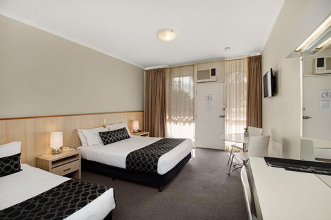 Adelaide Road Motor Lodge - Accommodation QLD 27