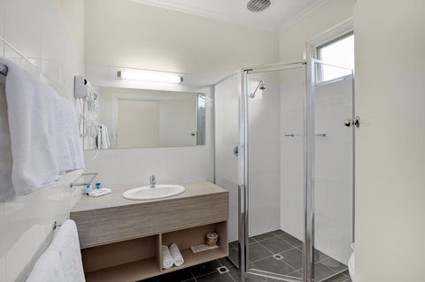 Adelaide Road Motor Lodge - Accommodation QLD 21