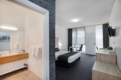 Adelaide Road Motor Lodge - Accommodation QLD 23