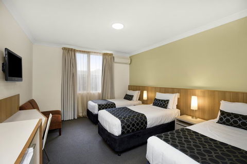 Adelaide Road Motor Lodge - Accommodation QLD 12