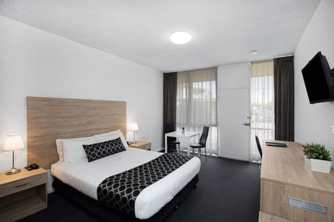 Adelaide Road Motor Lodge - Accommodation QLD 25