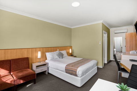 Adelaide Road Motor Lodge - Accommodation QLD 18