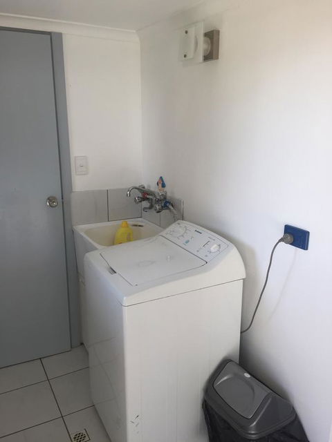 SHAKIN' SHACK - Accommodation QLD 16