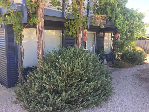 SHAKIN' SHACK - Accommodation QLD 18