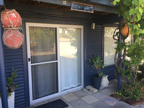 SHAKIN' SHACK - Accommodation QLD 19