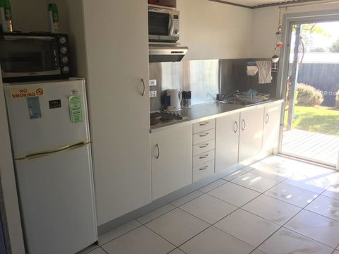 SHAKIN' SHACK - Accommodation QLD 6