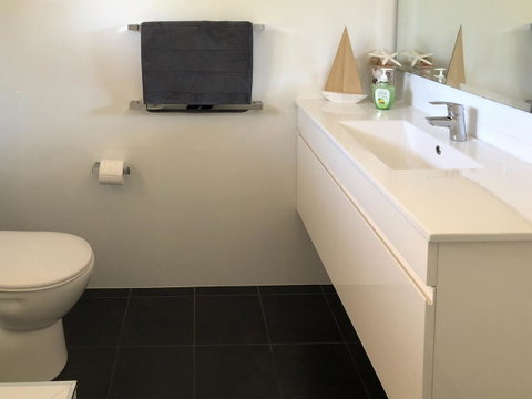 Beachview - Accommodation QLD 23