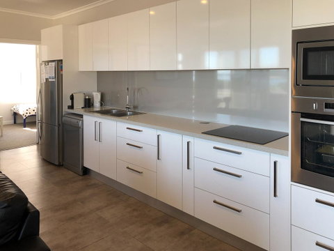 Beachview - Accommodation QLD 11