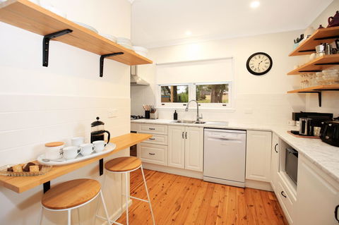 Hudson Bay @ Basin View-Pet Friendly-15 Mins To Hyams Beach - Accommodation QLD 5