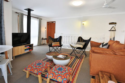 Hudson Bay @ Basin View-Pet Friendly-15 Mins To Hyams Beach - Accommodation QLD 17