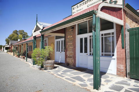 The Fruiterer's - Accommodation QLD 21