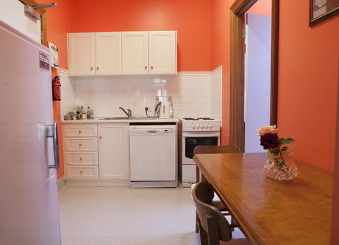 The Fruiterer's - Accommodation QLD 23