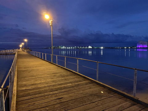 Hilton Beachfront Motel - Accommodation QLD 12