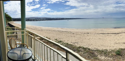 Hilton Beachfront Motel - Accommodation QLD 32