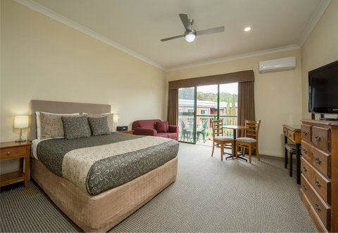 Clare Country Club - Accommodation QLD 21
