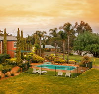 Clare Country Club - Accommodation QLD