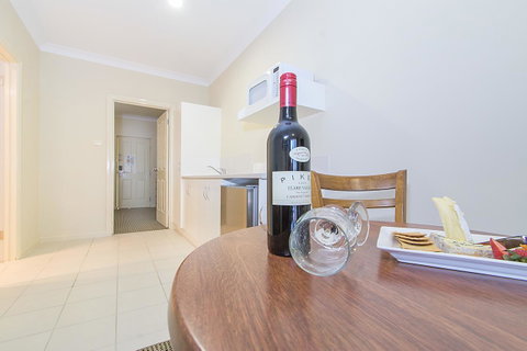 Clare Country Club - Accommodation QLD 11