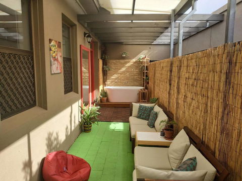 Diamond On Olive - Accommodation QLD 0