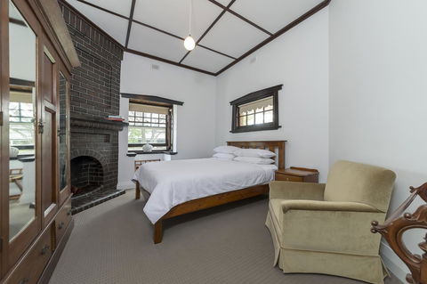 White Rocks Barossa - Accommodation QLD 3
