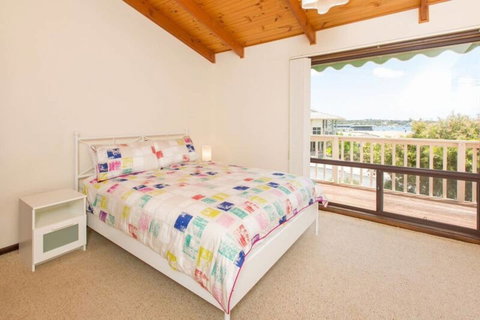 Bimbadeen - Accommodation QLD 4