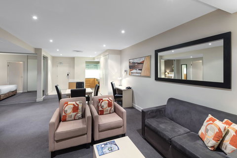 Apartments @ 16 Holdfast - Accommodation QLD 8