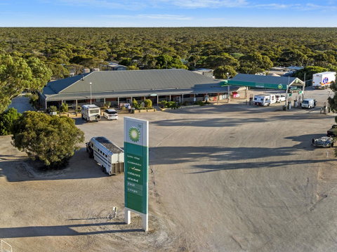 Border Village Roadhouse - Accommodation QLD 17
