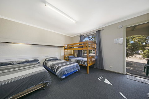 Border Village Roadhouse - Accommodation QLD 40