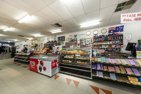 Border Village Roadhouse - Accommodation QLD 9