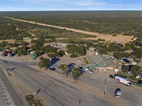 Border Village Roadhouse - Accommodation QLD 20