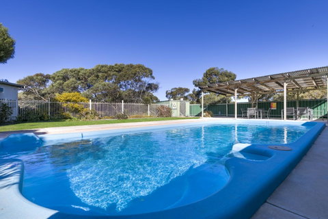 Border Village Roadhouse - Accommodation QLD 33