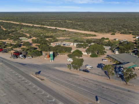 Border Village Roadhouse - Accommodation QLD 21