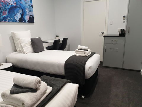 The Avenue Inn - Accommodation QLD 4