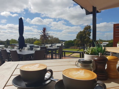 The Avenue Inn - Accommodation QLD 6