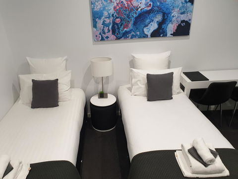 The Avenue Inn - Accommodation QLD 3