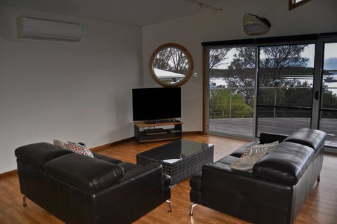 Rest A Shore Coffin Bay - Accommodation QLD 4