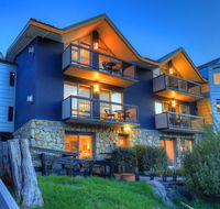 Snowgoose Apartments - Accommodation QLD