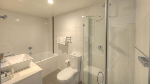 Snowgoose Apartments - Accommodation QLD 5