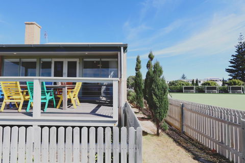 Caledonian Inn - Accommodation QLD 11