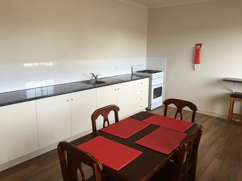 Blue Lake Motel - Accommodation QLD 25