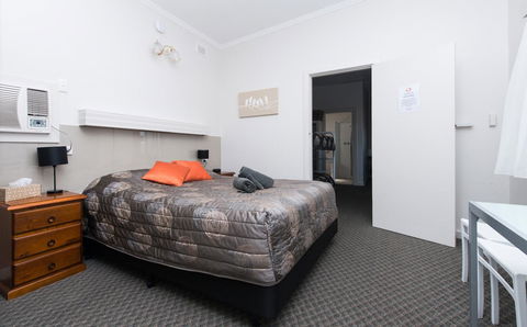 Blue Lake Motel - Accommodation QLD 10