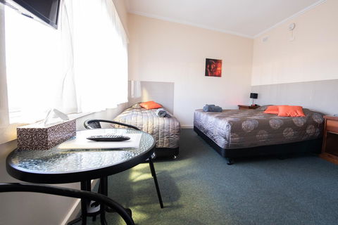 Blue Lake Motel - Accommodation QLD 15