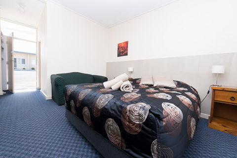 Blue Lake Motel - Accommodation QLD 13