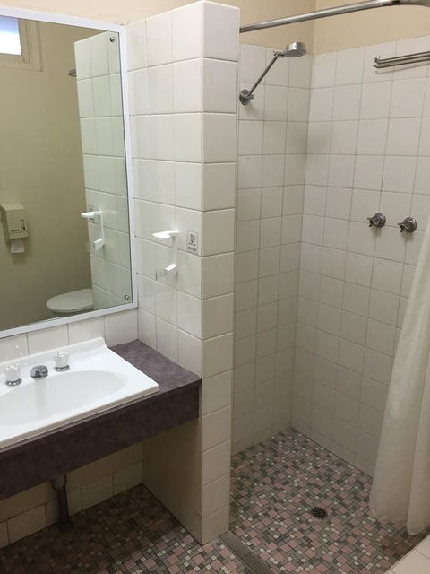 Blue Lake Motel - Accommodation QLD 21